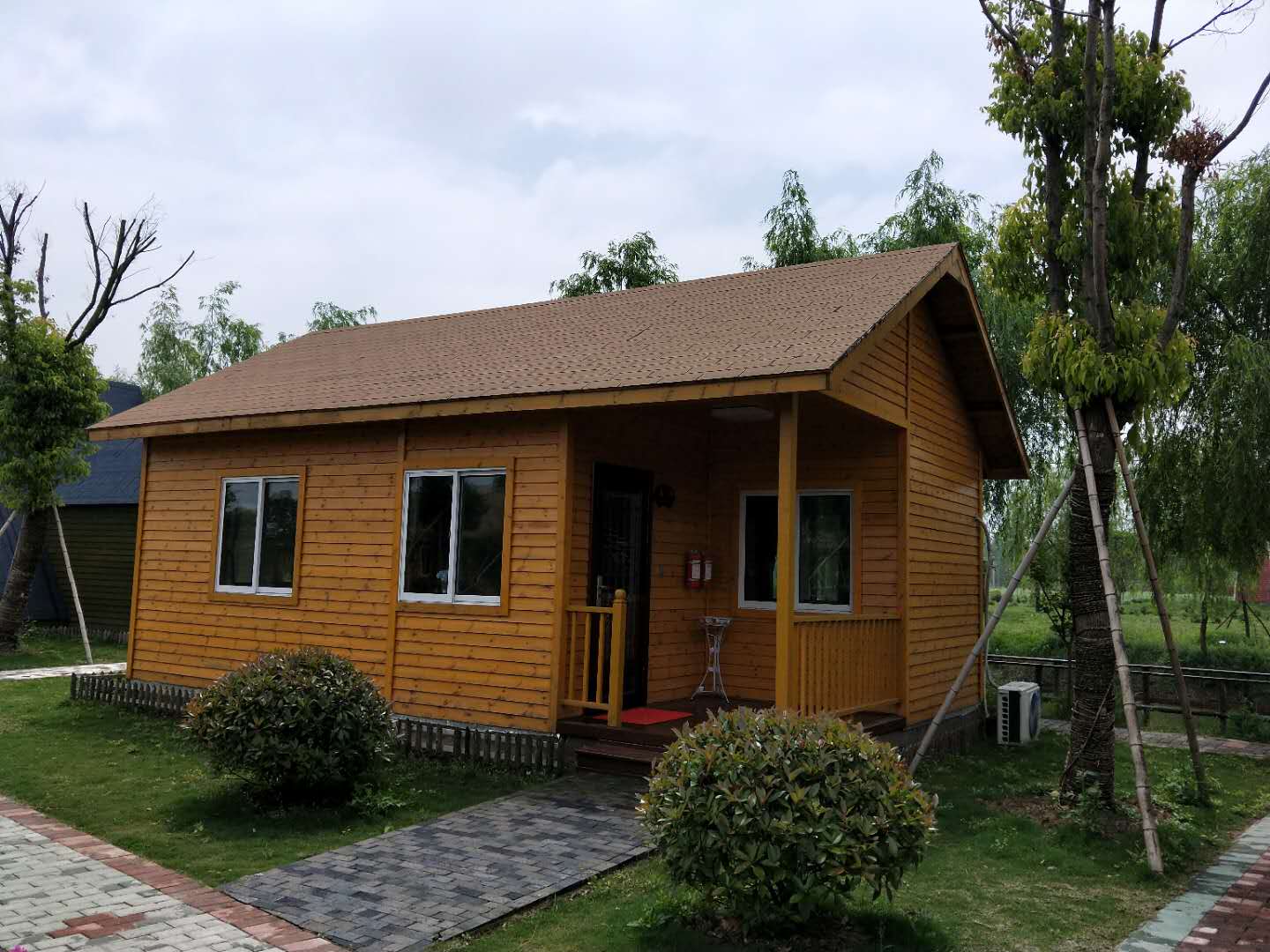 15295605839927733.jpg 15295605839927733.jpg