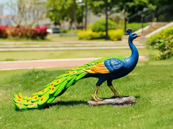 玻璃鋼雕塑制�?.jpg 玻璃鋼雕塑制�?.jpg